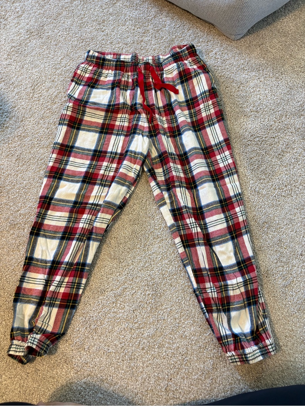 Old Navy Red and Cream Plaid Pajama Jogger Pants